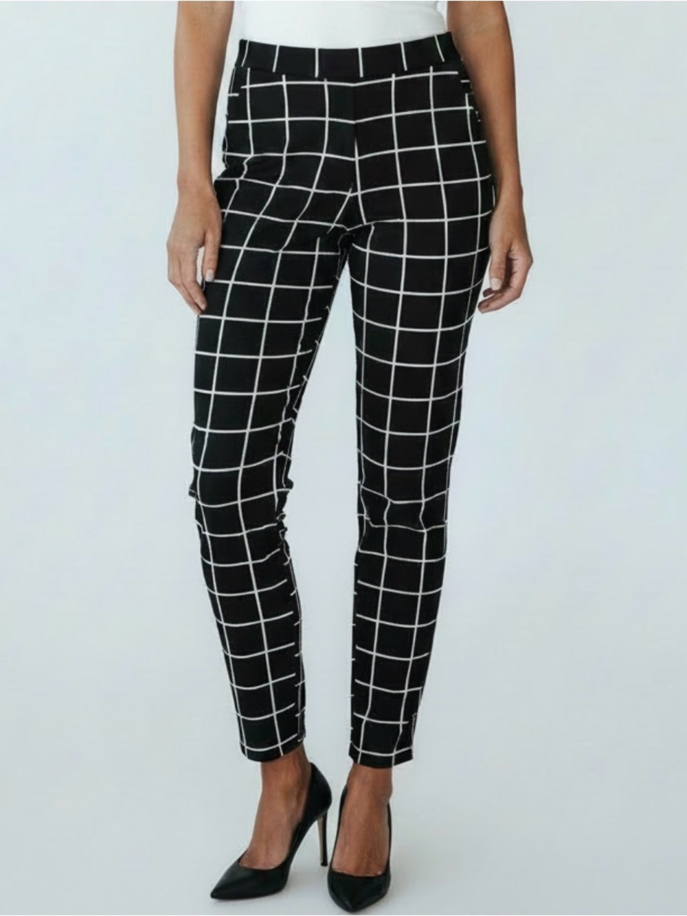 SHEIN Black and White Grid Pull-On Skinny Pants